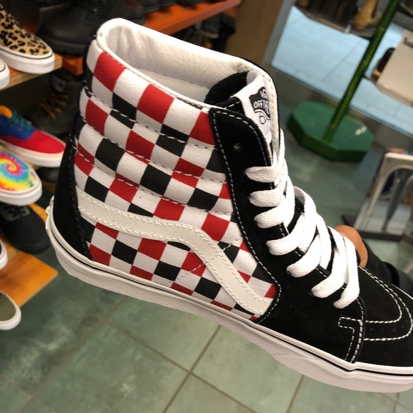 Meet your Posher, Justin - Picture 1 of 1